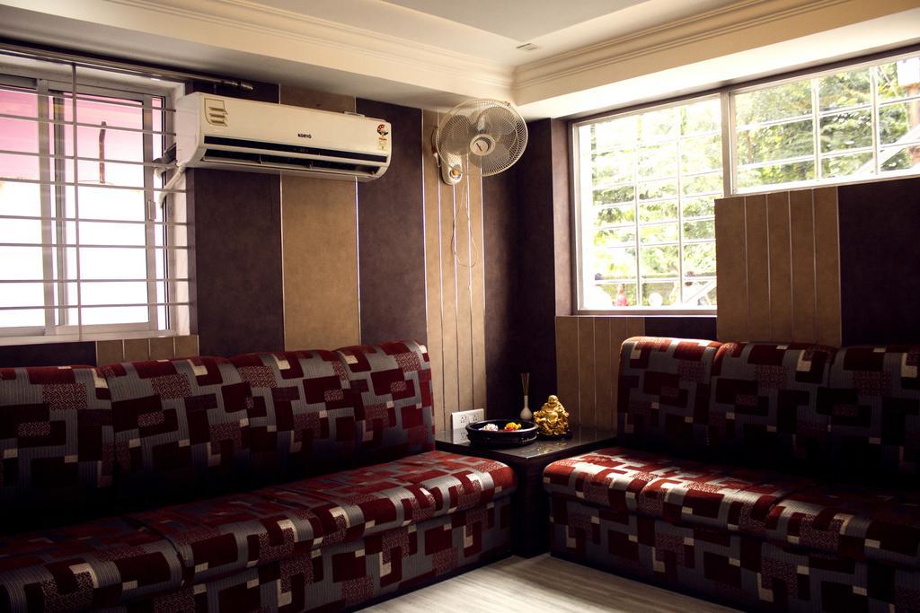 Hotel Vinayak Inn Siliguri Exterior photo