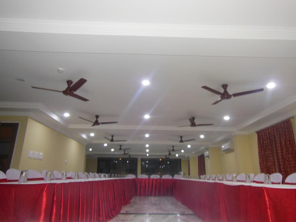 Hotel Vinayak Inn Siliguri Exterior photo